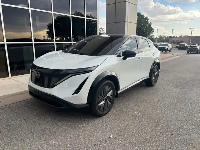 2023 Nissan Ariya Engage AWD's photo