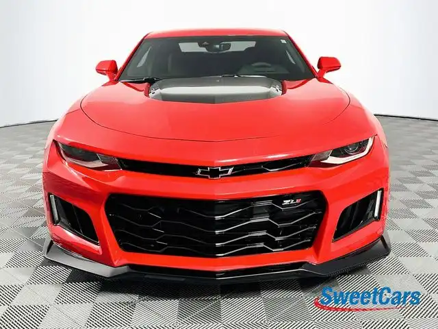 2022 Chevrolet Camaro ZL1's photo