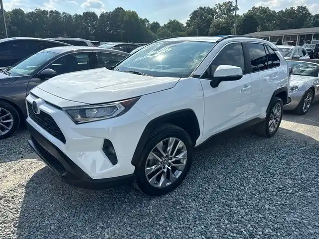 2019 Toyota RAV4 XLE Premium FWD's photo