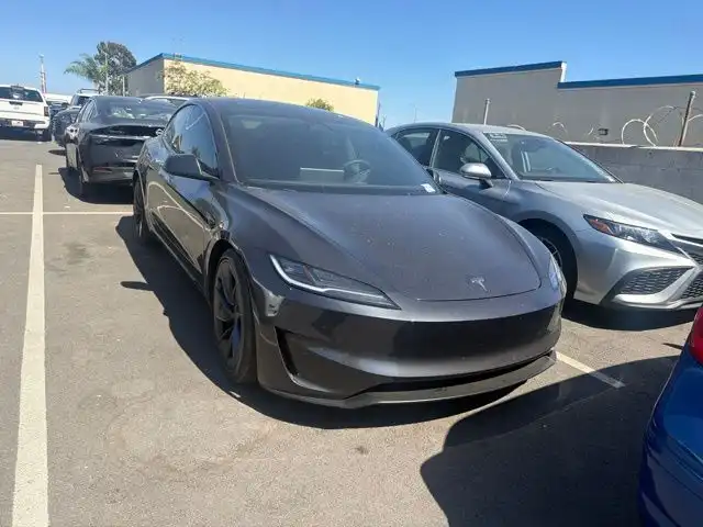2024 Tesla Model 3 Performance's photo
