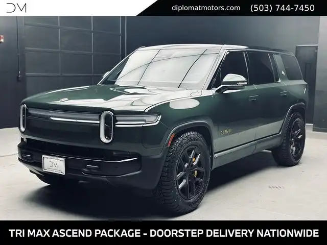 2025 Rivian R1S Ascend Tri-Motor Max Pack's photo
