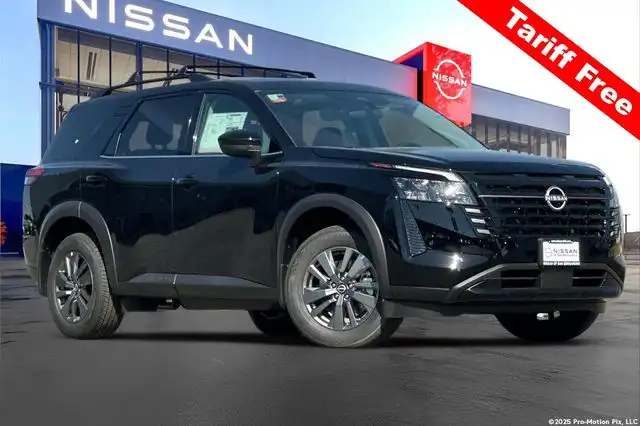 2026 Nissan Pathfinder SV 2WD's photo