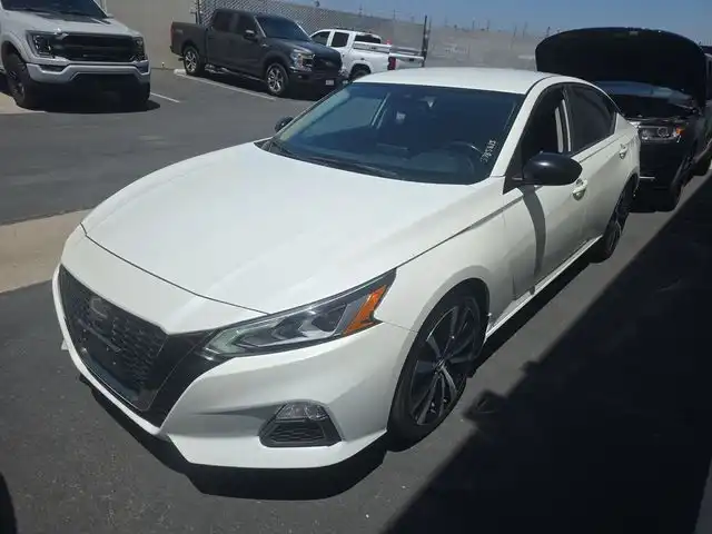 2022 Nissan Altima 2.5 SR's photo