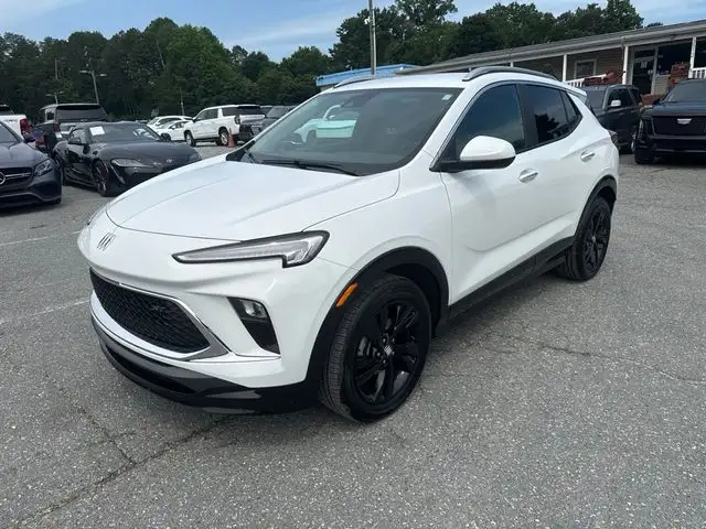 2024 Buick Encore GX Sport Touring's photo