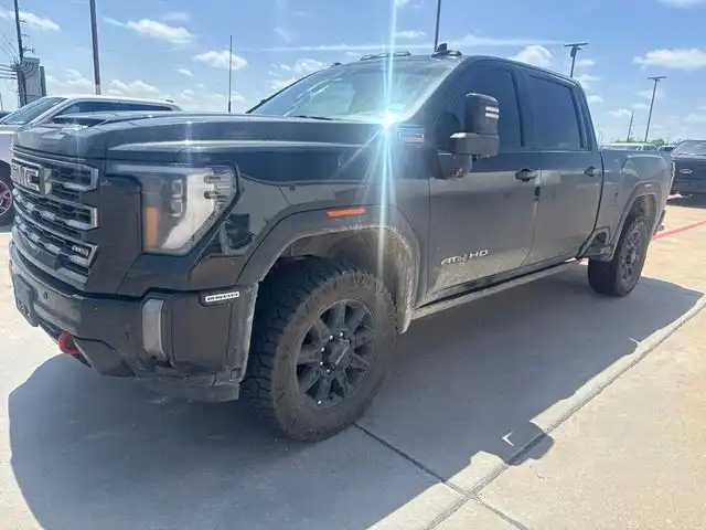 2024 GMC Sierra 4WD Crew Cab Standard Box AT4's photo