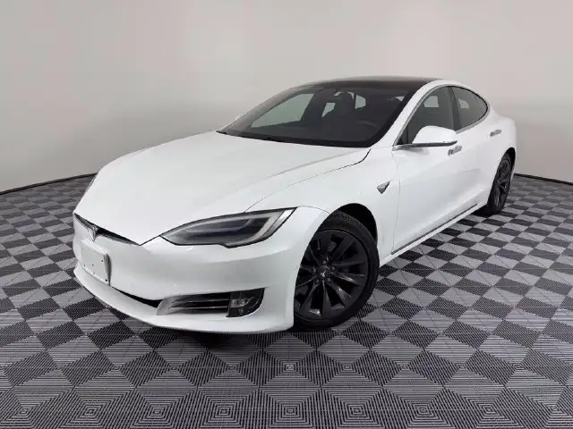 2019 Tesla Model S 100D's photo