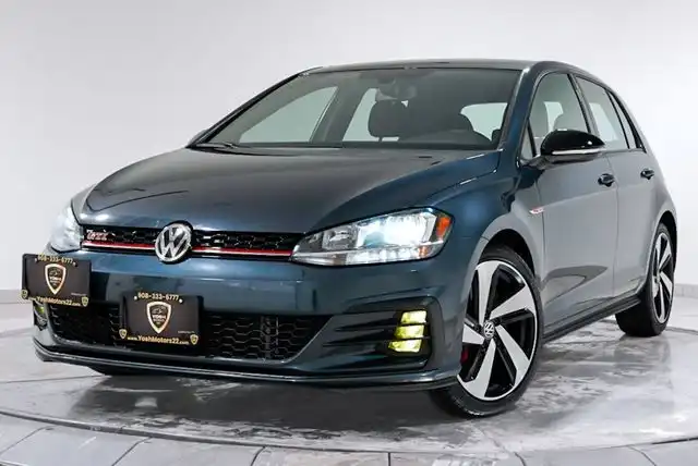 2021 Volkswagen Golf GTI 2.0T S 4-door's photo