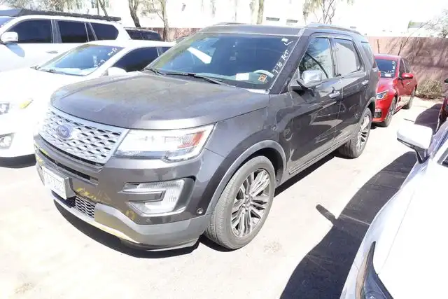 2017 Ford Explorer Platinum 4WD's photo