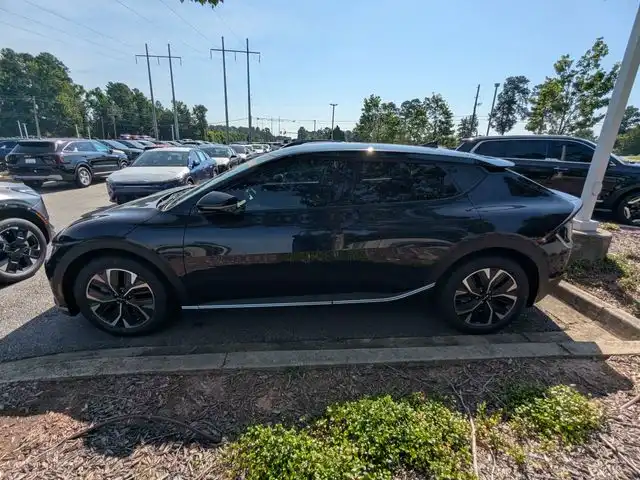 2024 Kia EV6 Light L/R's photo