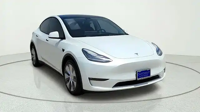 2021 Tesla Model Y Long Range Dual Motor All-Wheel Drive's photo