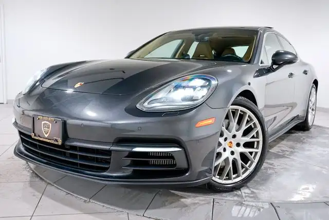 2018 Porsche Panamera 4S's photo