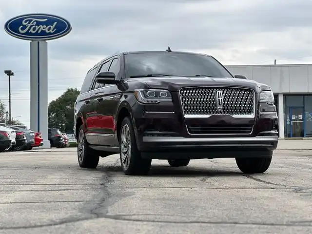 2024 Lincoln Navigator Premiere L 4WD's photo