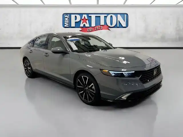 2026 Honda Accord Hybrid Touring's photo