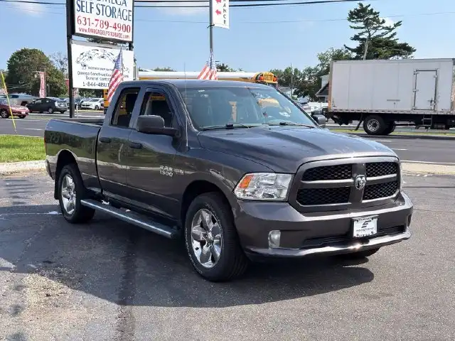 2018 RAM 1500 Express 4WD Quad Cab 6'4's photo