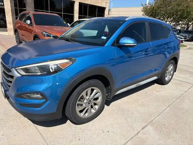 2017 Hyundai Tucson SE FWD Plus's photo