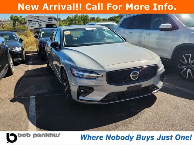 2024 Volvo S60 B5 Plus Dark Theme AWD's photo