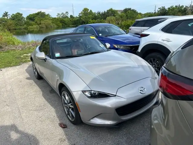 2023 Mazda MX-5 Miata Grand Touring's photo