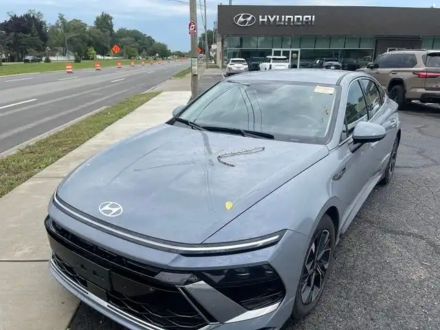 2025 Hyundai Sonata SEL's photo