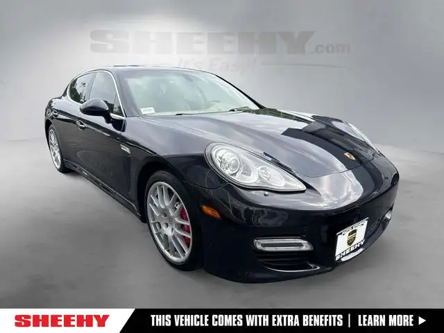2010 Porsche Panamera Turbo's photo