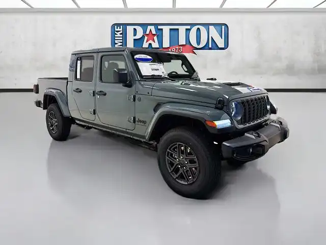 2026 Jeep Gladiator Sport S Auto's photo