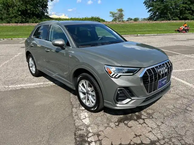2025 Audi Q3 45 TFSI S Line Premium quattro's photo