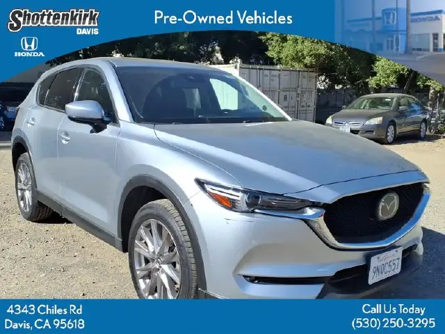 2021 Mazda CX-5 Grand Touring Auto's photo
