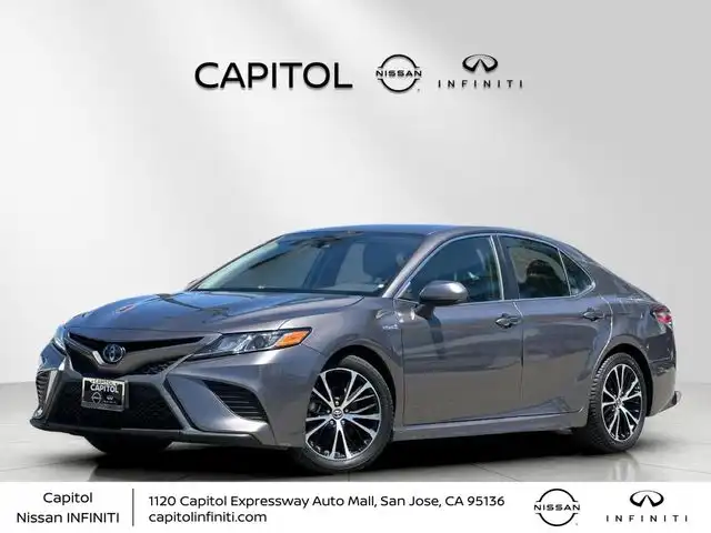 2019 Toyota Camry 2.5 Auto SE Hybrid's photo