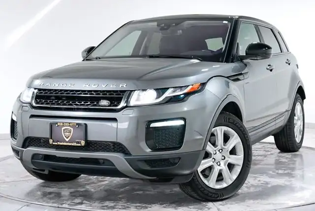 2017 Land Rover Range Rover Evoque SE's photo