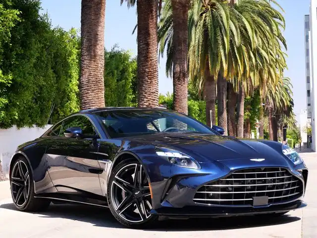 2026 Aston Martin Vantage 4.0 V8's photo