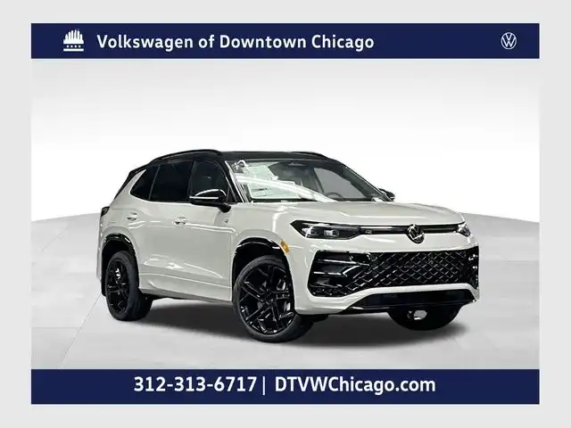 2026 Volkswagen Tiguan 2.0T SE R-Line Black 4Motion's photo