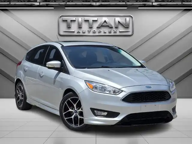 2015 Ford Focus 5 Door Hatch SE's photo
