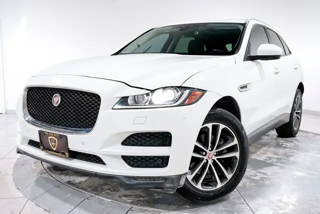 2018 Jaguar F-PACE 25t Premium AWD's photo
