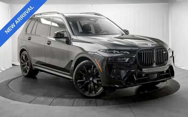 2025 BMW X7 M60i xDrive's photo
