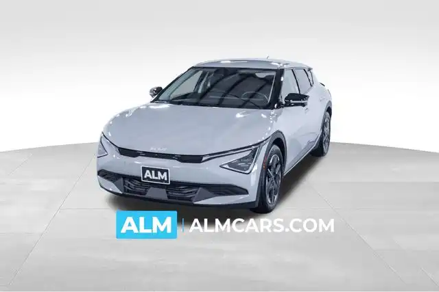 2025 Kia EV6 Light L/R's photo
