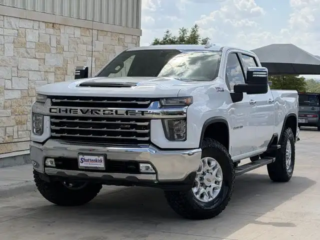 2022 Chevrolet Silverado HD LTZ 4WD Crew Cab Standard Box's photo