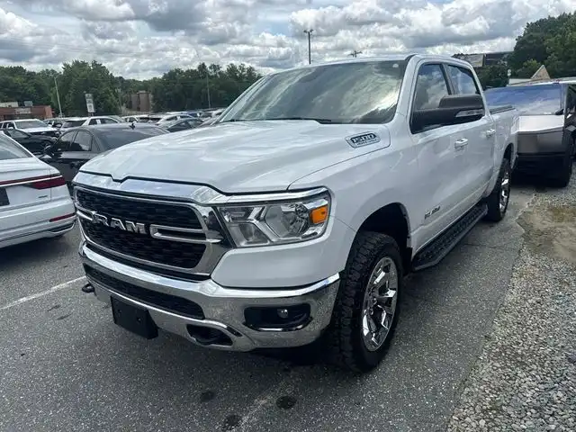 2022 RAM 1500 Big Horn/Lone Star 4x4 Crew Cab 5'7's photo