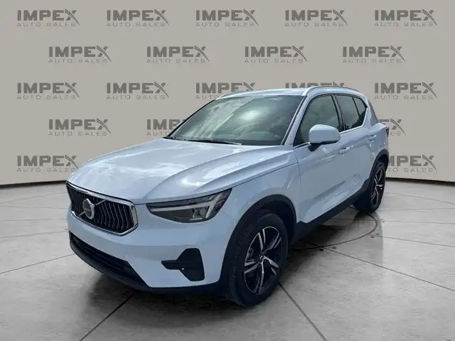 2025 Volvo XC40 B5 Core Bright AWD's photo