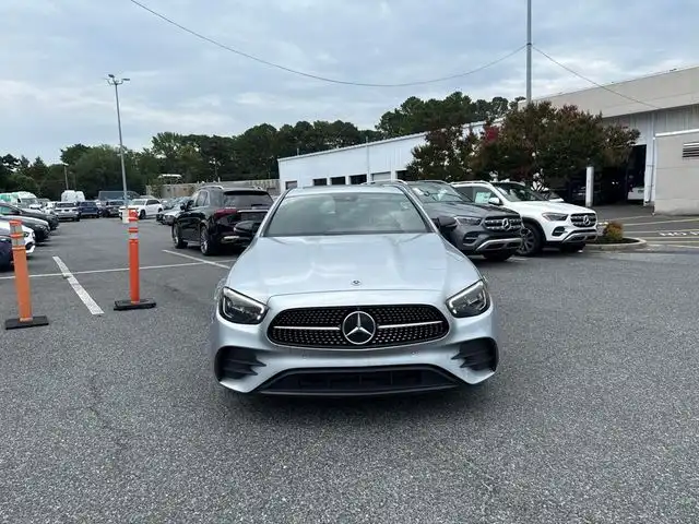 2022 Mercedes-Benz E-Class E350's photo