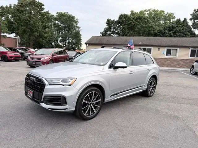 2021 Audi Q7 55 Premium Plus quattro Tiptronic's photo