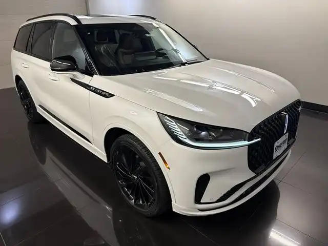 2026 Lincoln Aviator Reserve AWD's photo