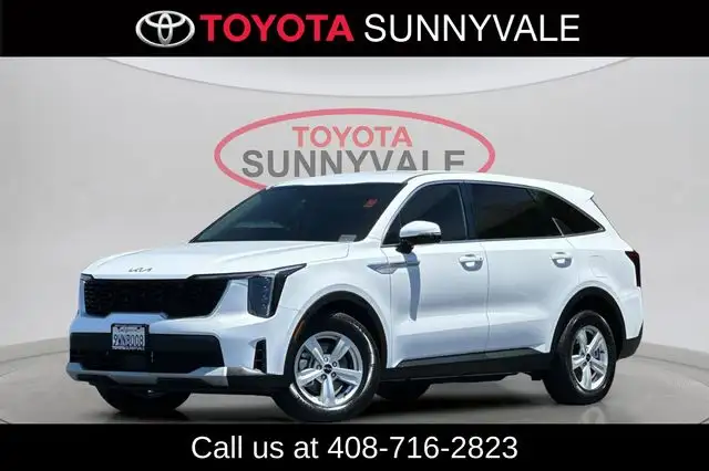 2026 Kia Sorento LX AT's photo
