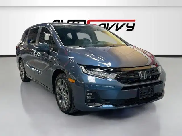 2026 Honda Odyssey Touring's photo