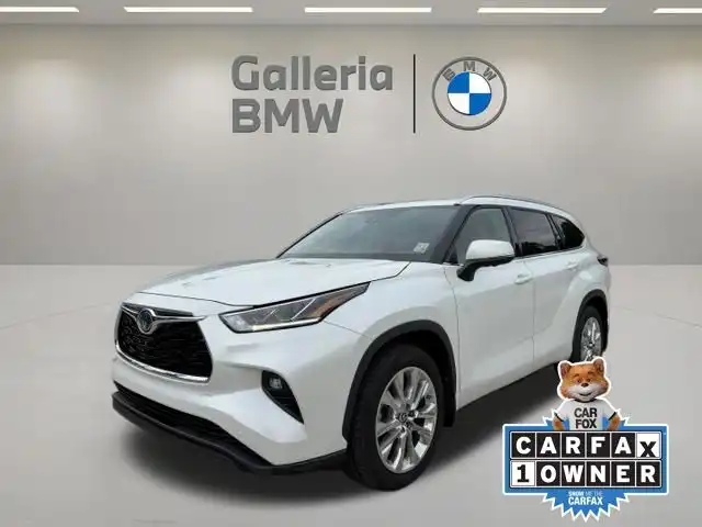 2023 Toyota Highlander Hybrid Limited FWD's photo