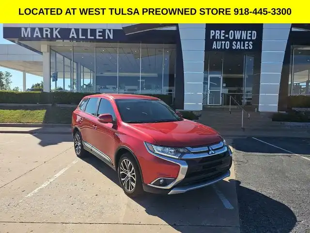 2018 Mitsubishi Outlander SE FWD's photo