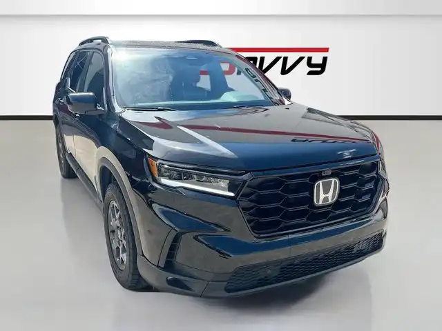 2025 Honda Pilot TrailSport AWD's photo