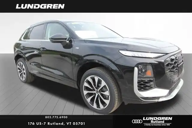 2026 Audi Q3 S line quattro's photo