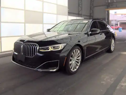 2022 BMW 7 Series 740i's photo