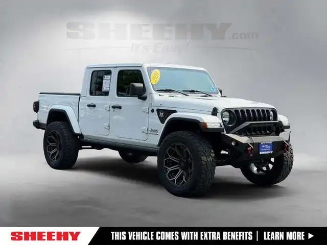 2021 Jeep Gladiator Overland's photo