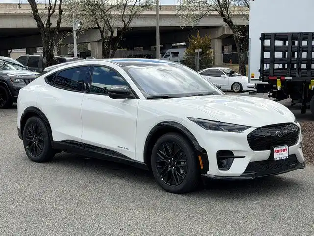 2026 Ford Mustang-Mach-e Premium's photo