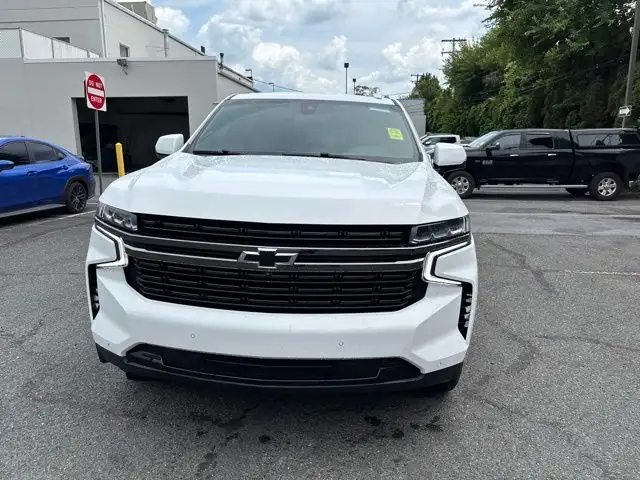 2021 Chevrolet Suburban 4WD 1500 RST's photo
